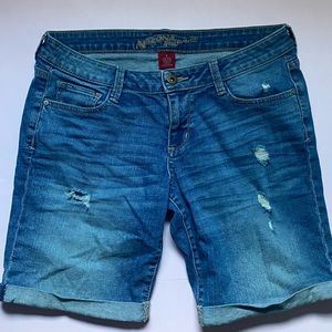 Arizona Jean Co. Bermuda Denim Shorts Size 9